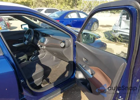 2020 Nissan Kicks Sr Xtronic Cvt from USA, damaged, VIN 3N1CP5DV1LL484248